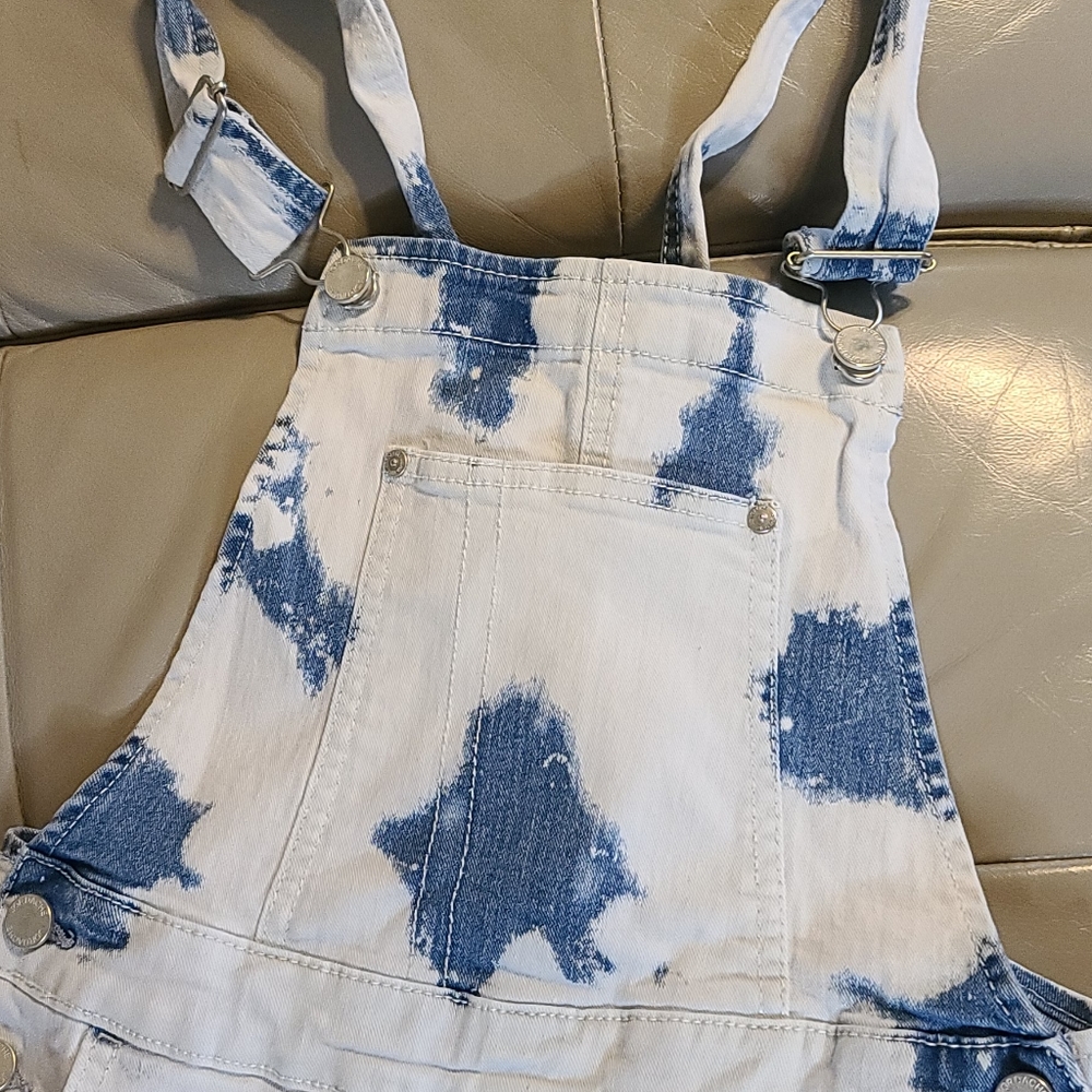 Girl's Overalls - Picture 3 of 5